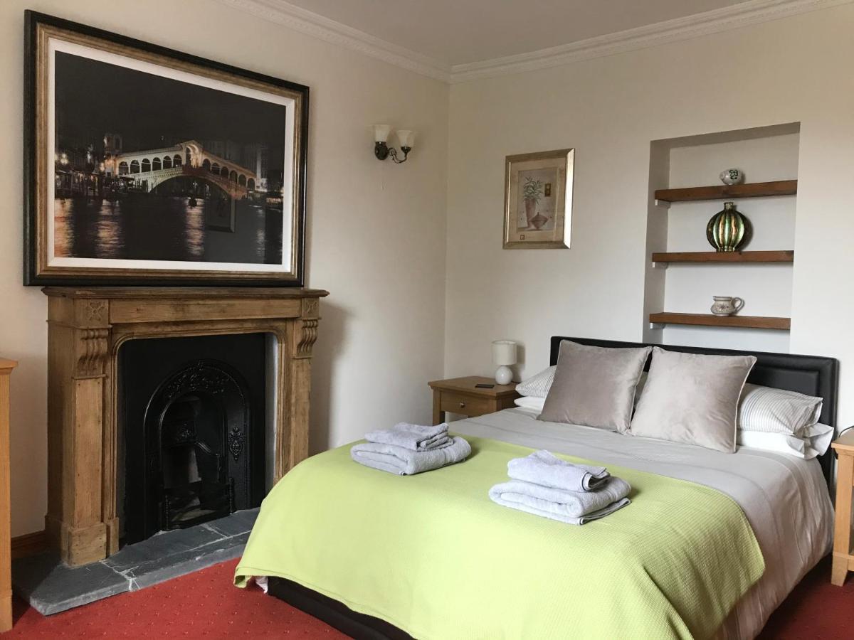 Manordaf B&B Carmarthen Exterior photo